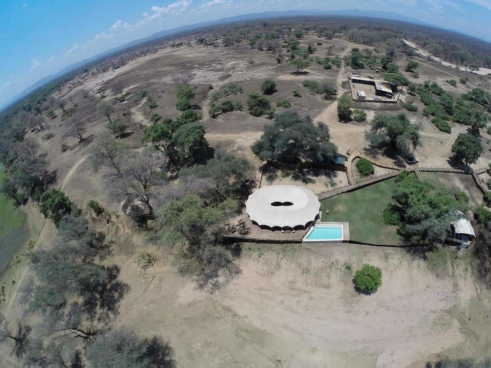 Anabezi Camp Hotel Jeki Bagian luar foto